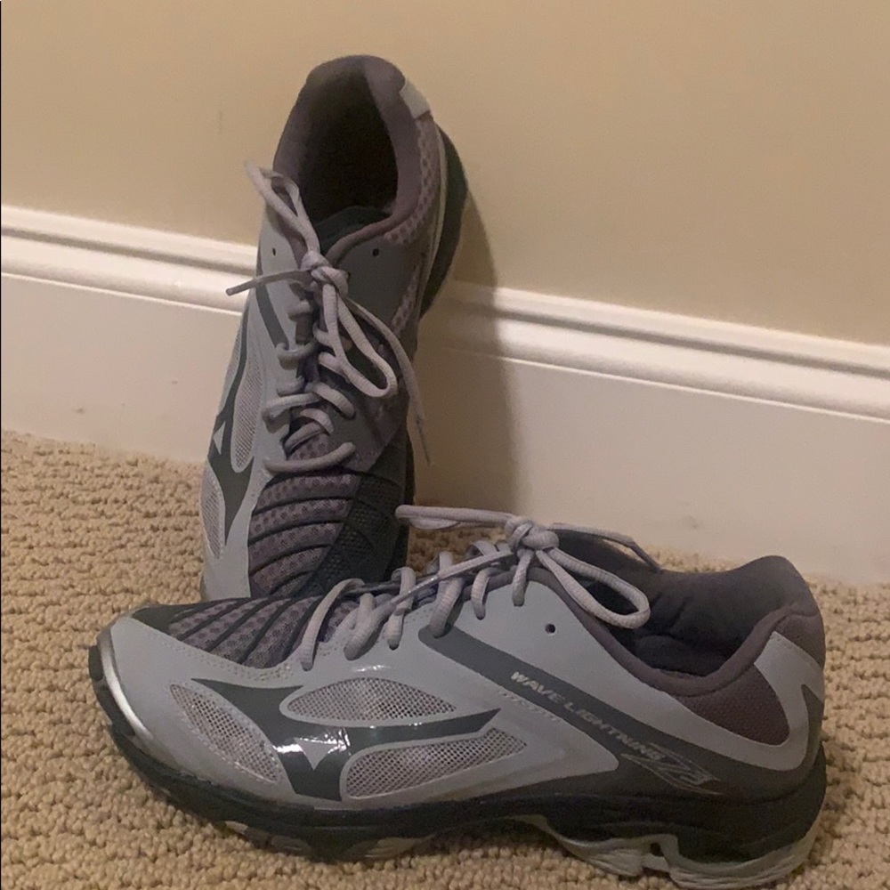 Mizuno Volleyball Shoes